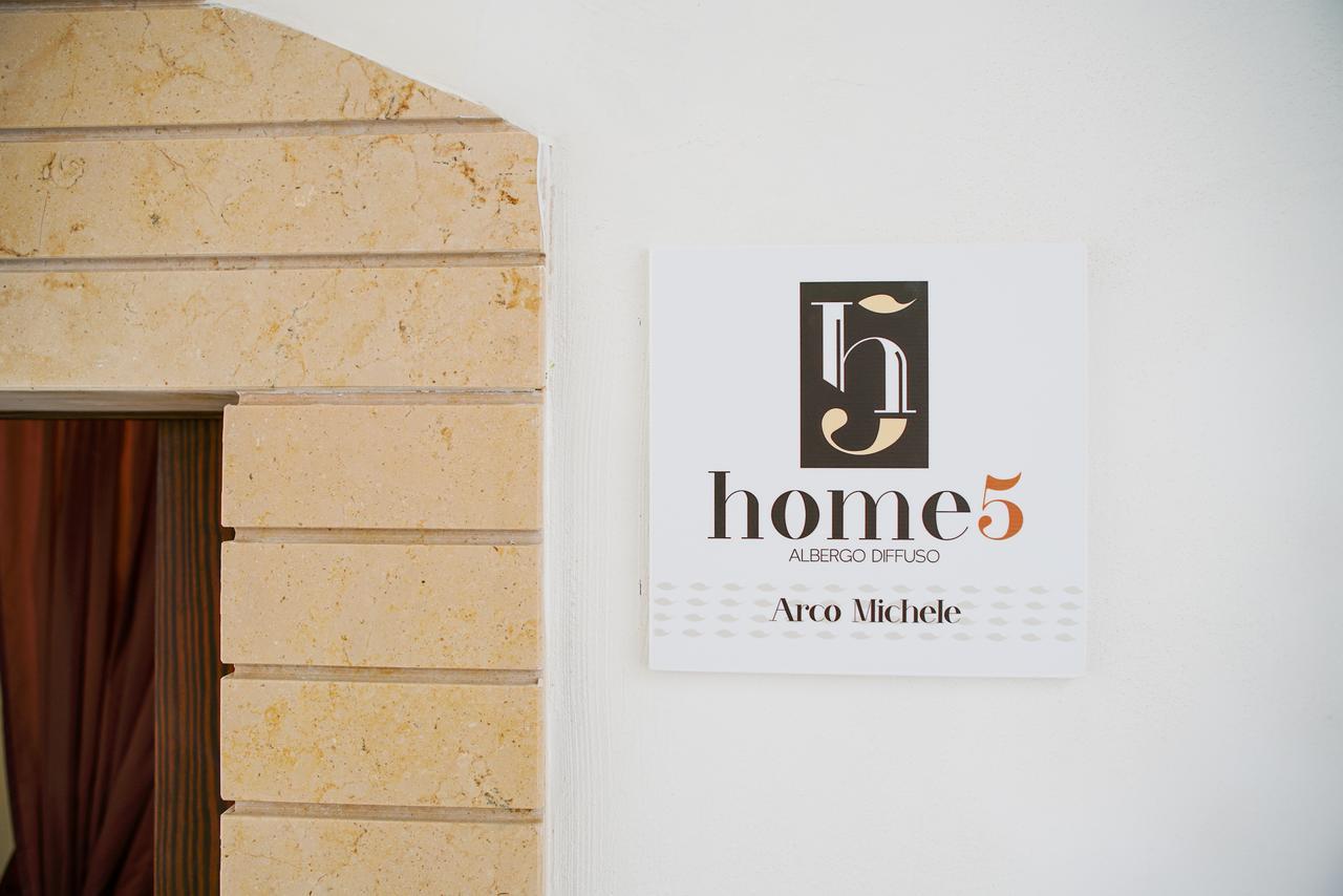 Home 5 - Arco Antico Putignano Exterior photo